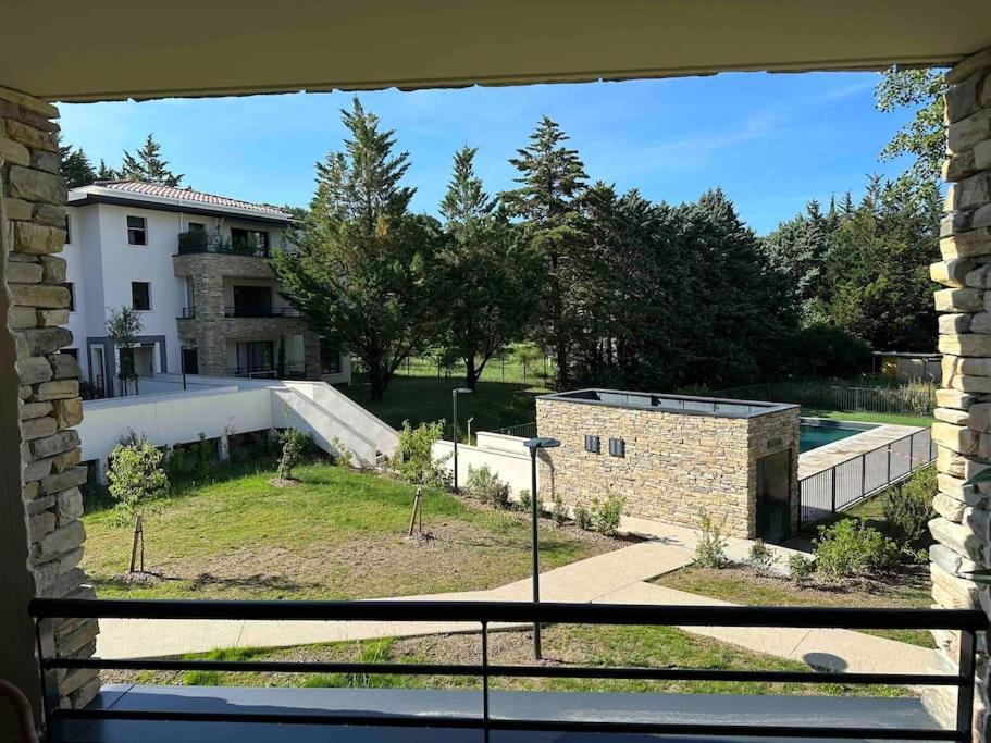 Appartement Moderne - Terrasse - Piscine - Parking Ventabren Экстерьер фото